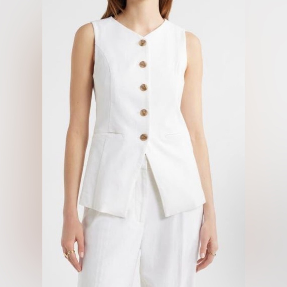 Sleeveless White Button-Front Tailored Vest